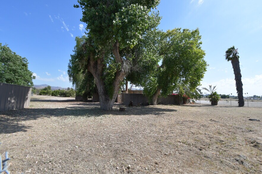 More Photos Of 43763-43789 State Highway 74, Hemet Apartments For Sale