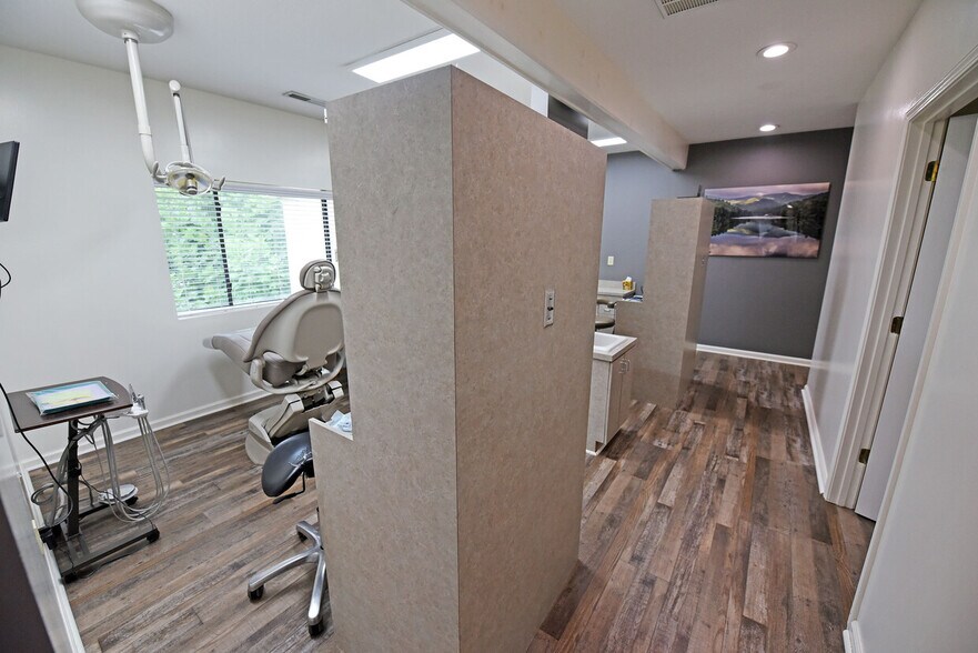 More Photos Of 10 Deer Crossing Trl, Blairsville Office For Lease