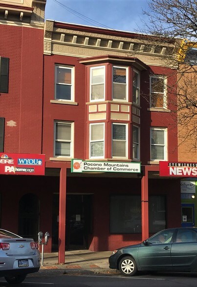 More Photos Of 556 Main St, Stroudsburg Office Residential For Lease