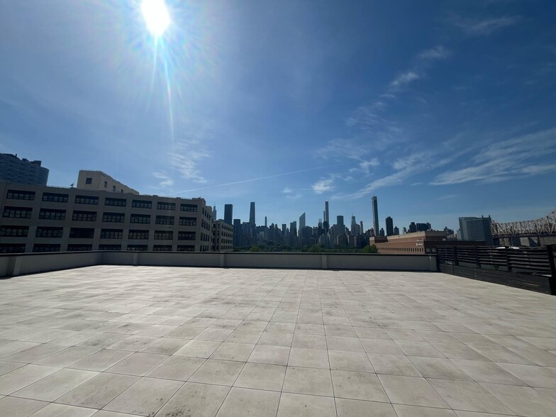 More Photos Of 9-03 44th Rd, Long Island City Service For Lease