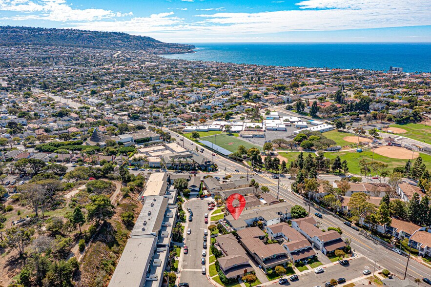 More Photos Of 1110 Barbara St, Redondo Beach Apartments For Sale