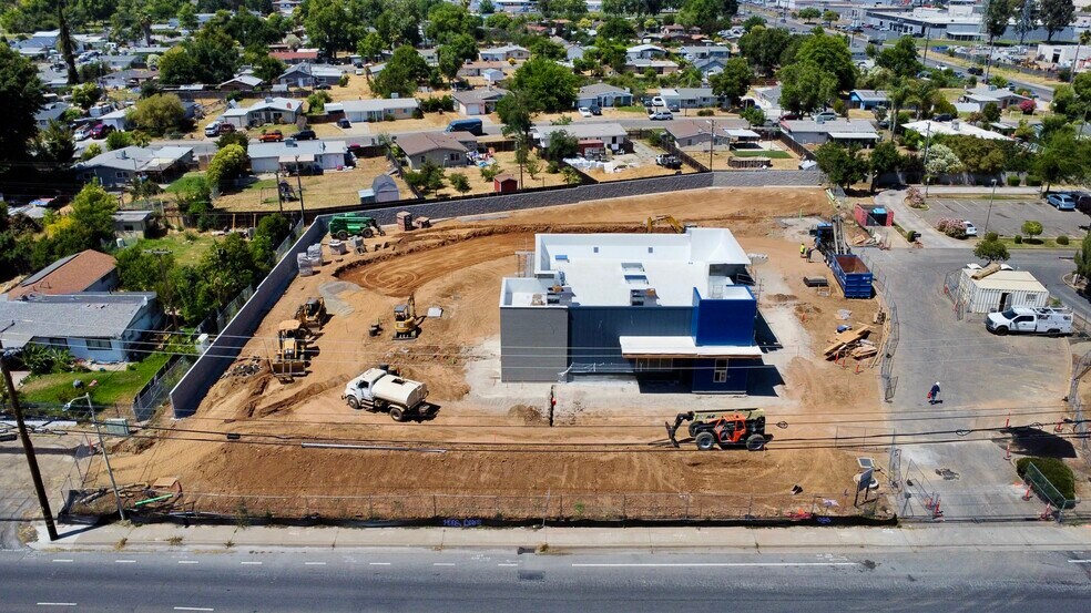 More Photos Of 7945 Elder Creek rd, Sacramento Freestanding For Lease