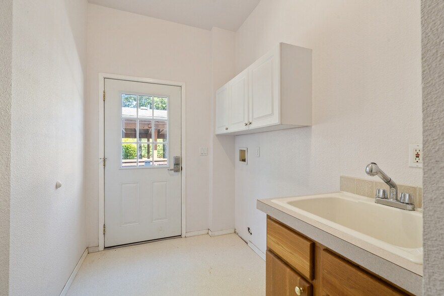 More Photos Of 10425 Neahkahnie Creek Rd, Nehalem Apartments For Sale