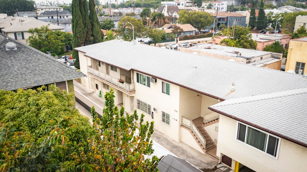 More Photos Of 919 N Oxford Ave, Los Angeles Multifamily For Sale