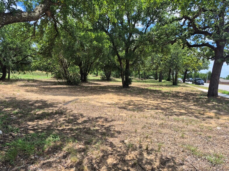 More Photos Of 4651-4663 Berry St, Fort Worth Land For Sale