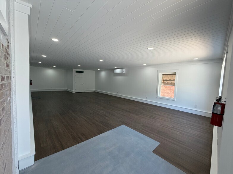 More Photos Of 139 W 2nd St, Rutherfordton Medical For Lease
