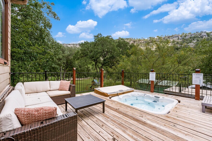 More Photos Of 8570 River Rd, New Braunfels Hospitality For Sale