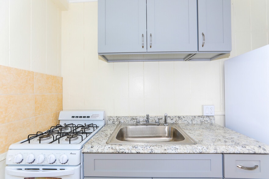 More Photos Of 94-246 Aniani Pl, Waipahu Apartments For Sale