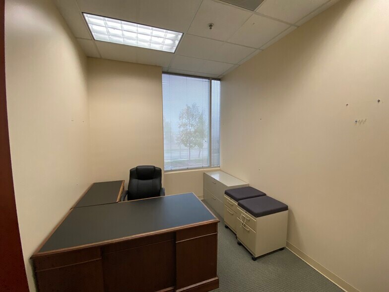 More Photos Of 18705 Madrone Pky, Morgan Hill Research And Development For Lease