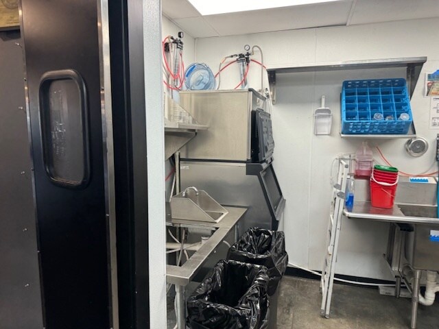 More Photos Of 701 S Broadway, Saint Louis Restaurant For Sale