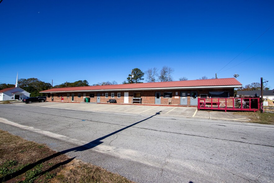 Primary Photo Of 1446 Poplar St, Cayce Freestanding For Sale