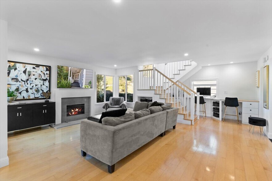 More Photos Of 1337 Creekside Ct, Healdsburg Multifamily For Sale