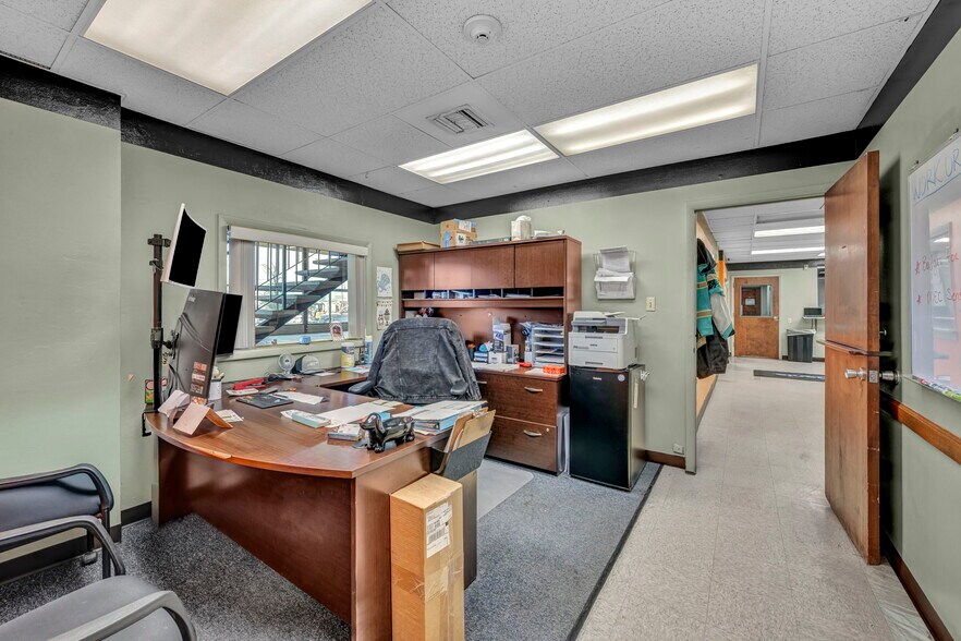More Photos Of 3223 Mill St, Reno Service For Lease