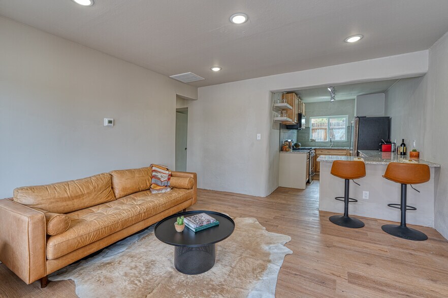 More Photos Of 720-724 School St, Espanola Apartments For Sale