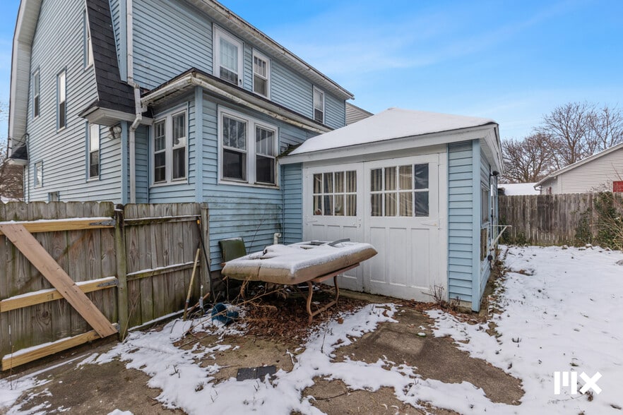 More Photos Of , Grand Rapids Multifamily For Sale