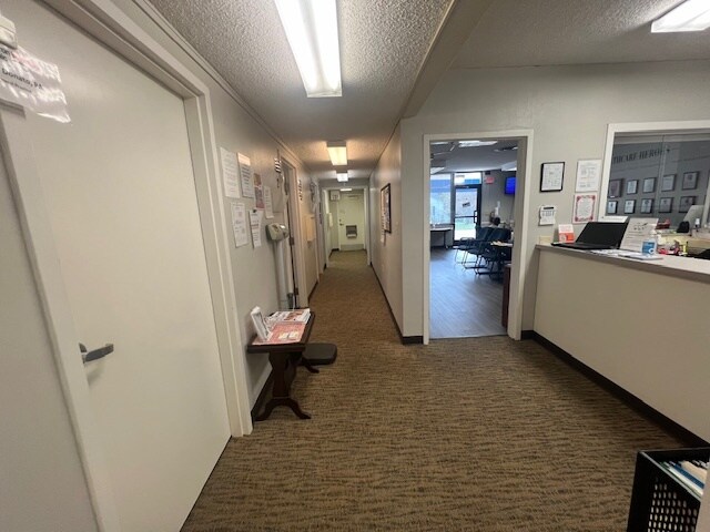 More Photos Of 376 Rogers Ave, Macon-Bibb Medical For Sale