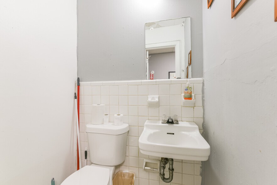 More Photos Of 1022 Pasadena Blvd, Pasadena Medical For Lease