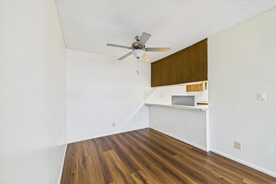 More Photos Of 3002-3016 Smith Ln, Fortuna Apartments For Sale