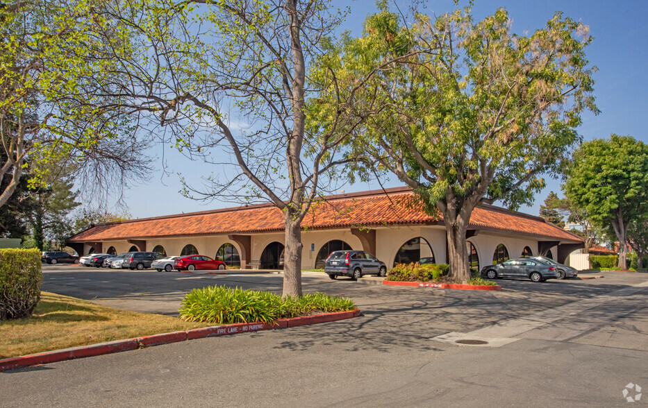 Primary Photo Of 1287-1289 Anvilwood Ave, Sunnyvale Light Manufacturing For Sale