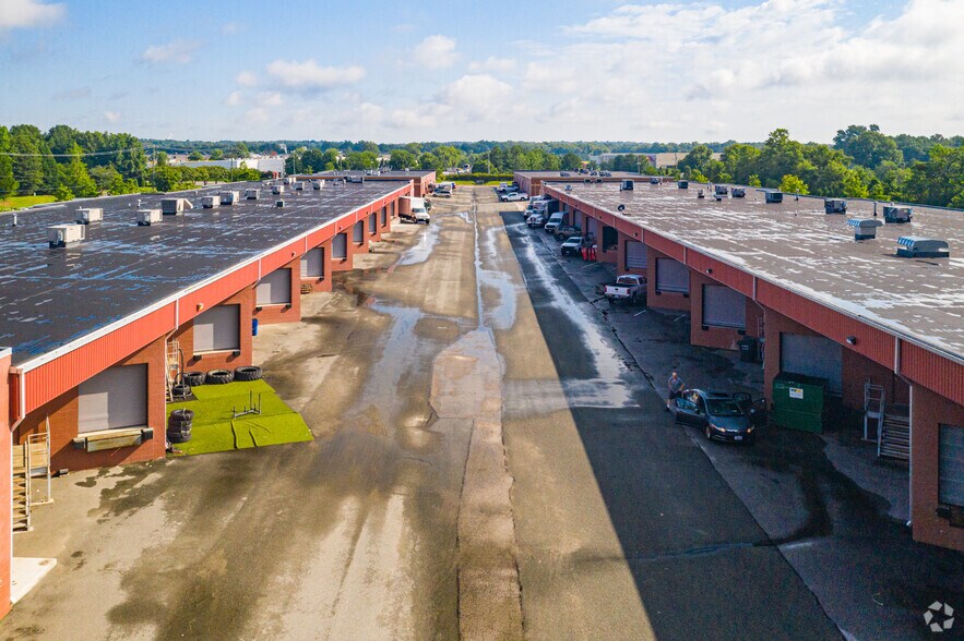 More Photos Of 16001-16071 Continental Blvd, Colonial Heights Unknown For Lease