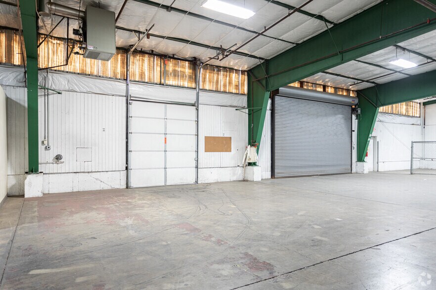 More Photos Of 225 E 900 S, Provo Manufacturing For Lease