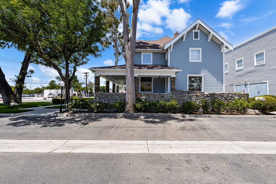 More Photos Of 503 W Palm Dr, Placentia Office Residential For Lease