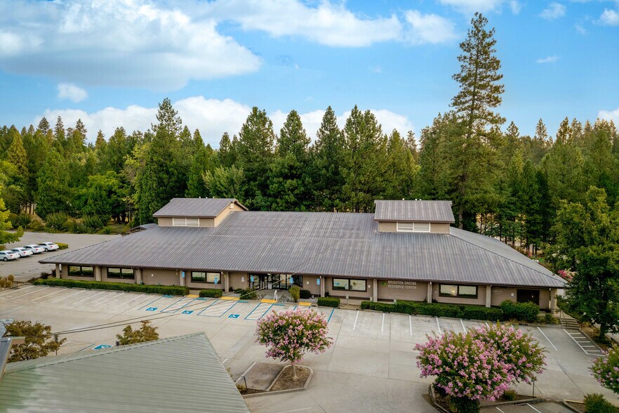 More Photos Of 944 McCourtney Rd, Grass Valley Unknown For Lease