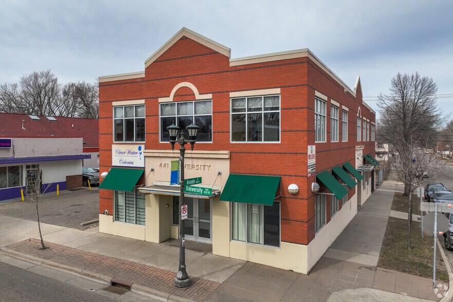 More Photos Of 441 University Ave W, Saint Paul Storefront Retail Office For Lease