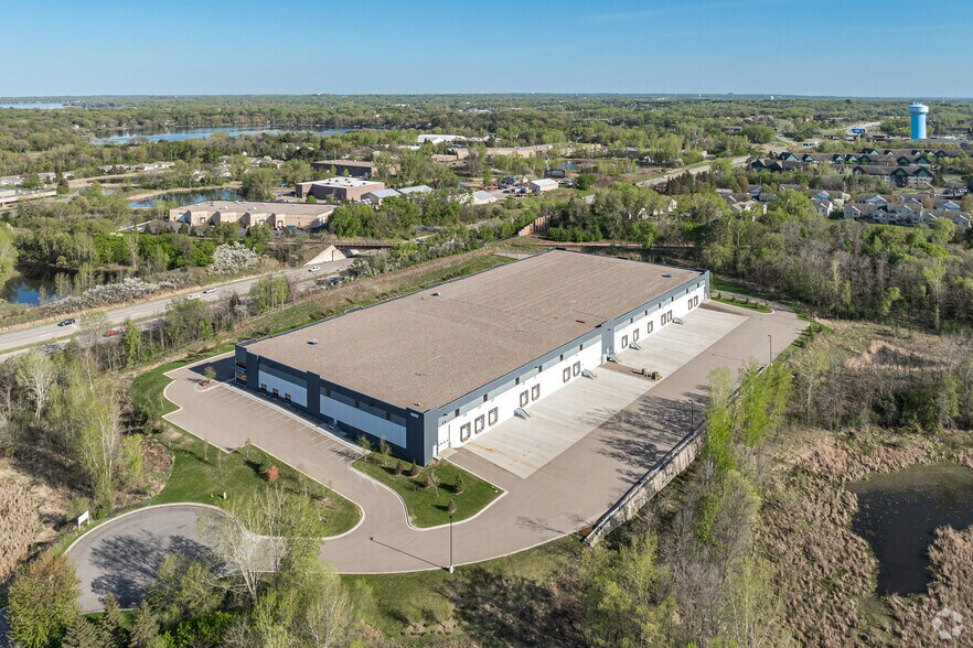 More Photos Of 4850 Constellation Dr, White Bear Township Warehouse For Lease