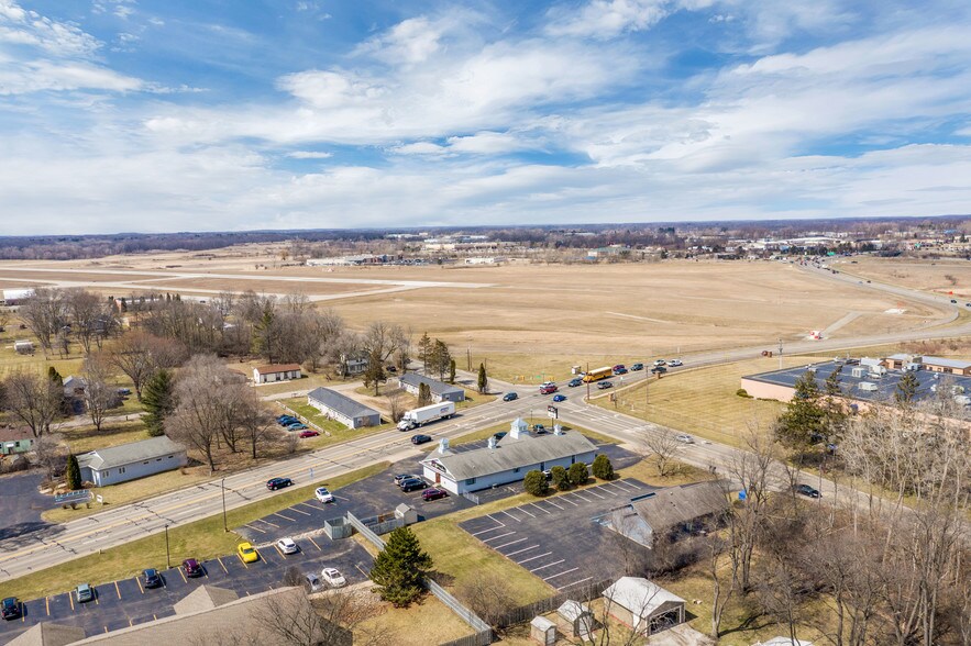 More Photos Of 1055 Laurence Ave, Jackson Freestanding For Sale