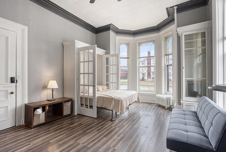 More Photos Of 701 Center Ave, Bay City Apartments For Sale