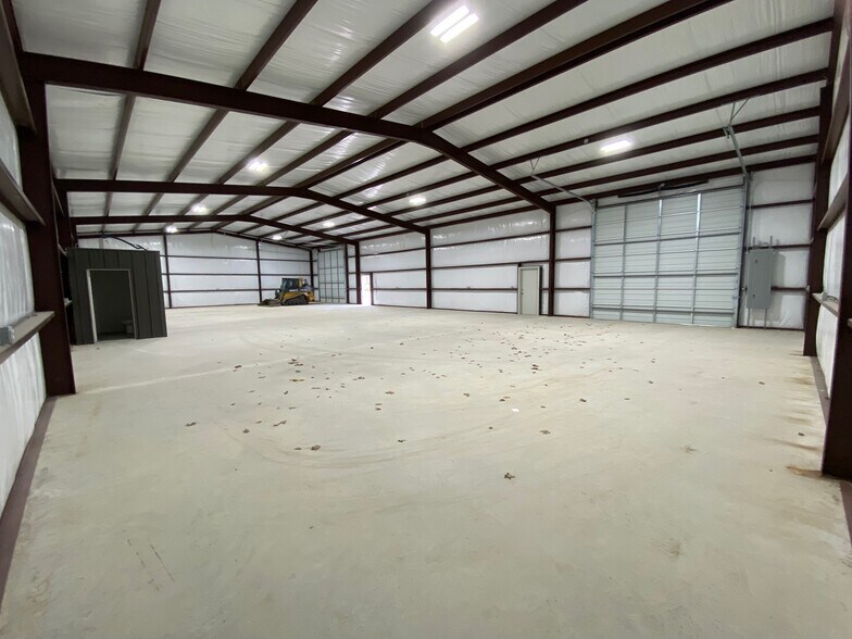 More Photos Of 6585 N FM 1417, Denison Warehouse For Sale