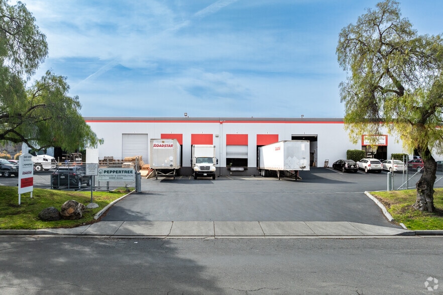 More Photos Of 30489-30509 San Antonio St, Hayward Warehouse For Sale