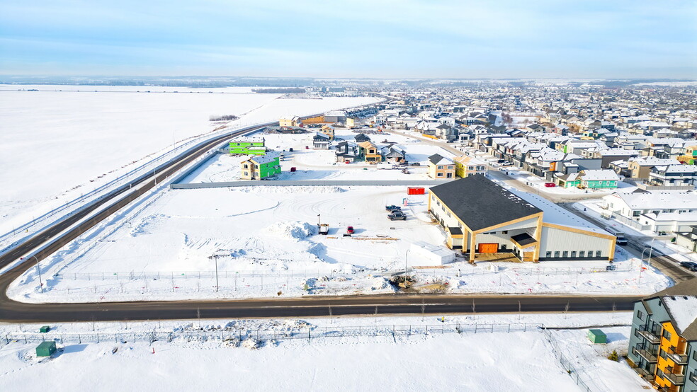 More Photos Of 200 Greenfield link, Fort Saskatchewan Storefront For Lease