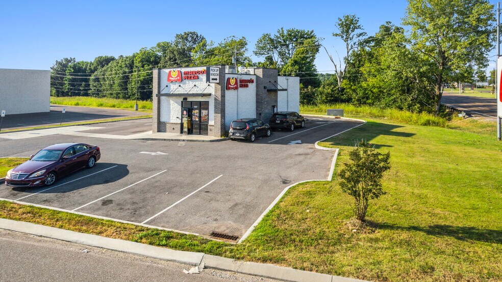 More Photos Of 2375 Parr Ave, Dyersburg Fast Food For Sale