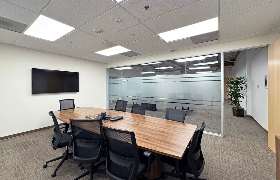 More Photos Of 125 Cremona Dr, Goleta Flex For Sale