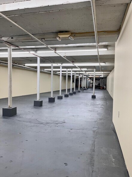 More Photos Of 6116 Bergenline Ave, West New York Storefront Retail Office For Lease