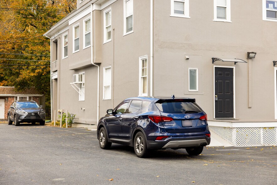 More Photos Of 33 Union St, East Walpole Storefront Retail Residential For Lease
