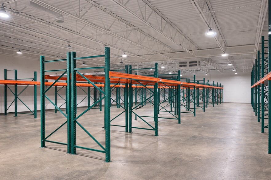More Photos Of 4705 110th Ave N, Clearwater Warehouse For Sale