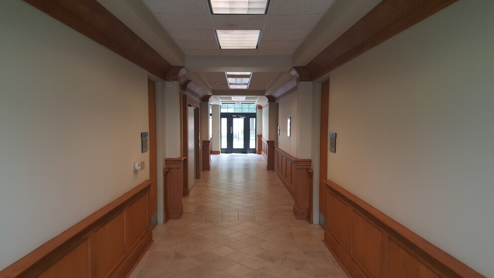More Photos Of 10224 Hickorywood Hill Ave, Huntersville Office For Sale