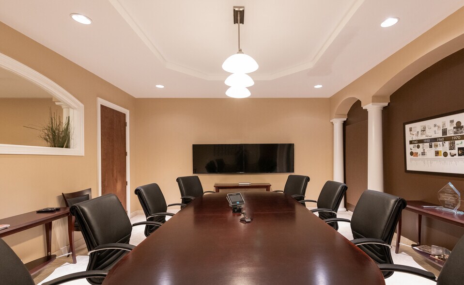 More Photos Of 475 West Town Pl, Saint Augustine Office For Lease