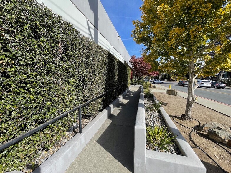 More Photos Of 11595 Los Osos Valley Rd, San Luis Obispo Office For Sale