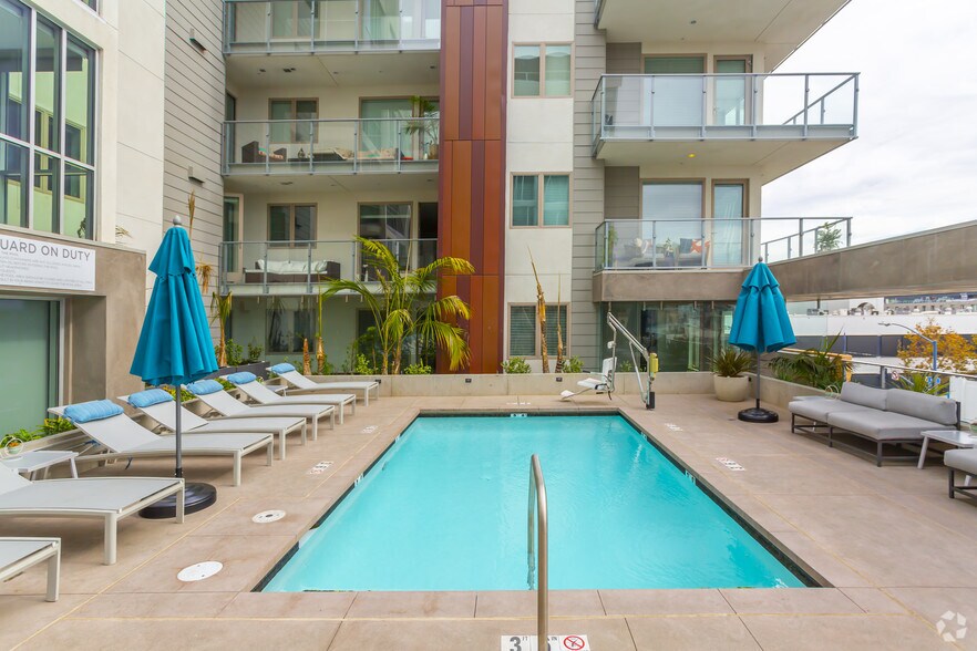 More Photos Of 1110 F St, San Diego Apartments For Lease