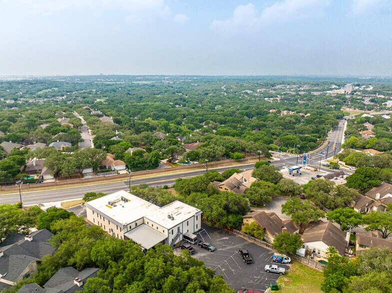 More Photos Of 975 W Bitters Rd, San Antonio Office For Sale