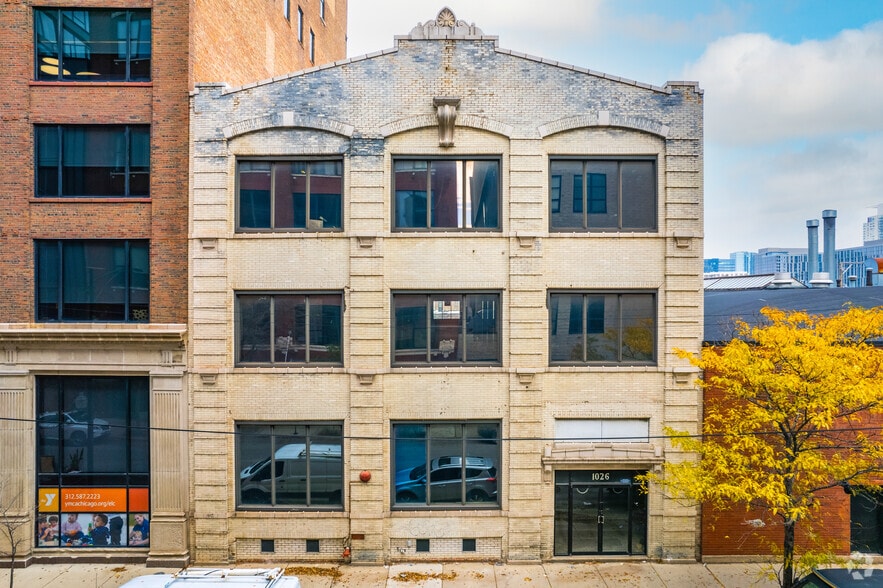 More Photos Of 1026 W Van Buren St, Chicago Loft Creative Space For Sale