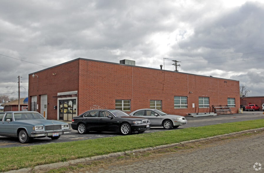 Primary Photo Of 2054 Drill Ave, Dayton Warehouse For Sale