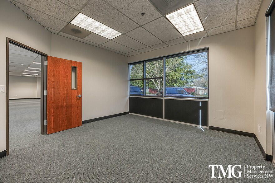 More Photos Of 4201 NE 66th Ave, Vancouver Office For Lease