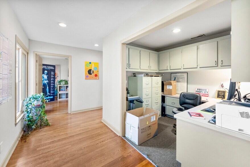 More Photos Of 616 Cox Rd, Gastonia Medical For Lease