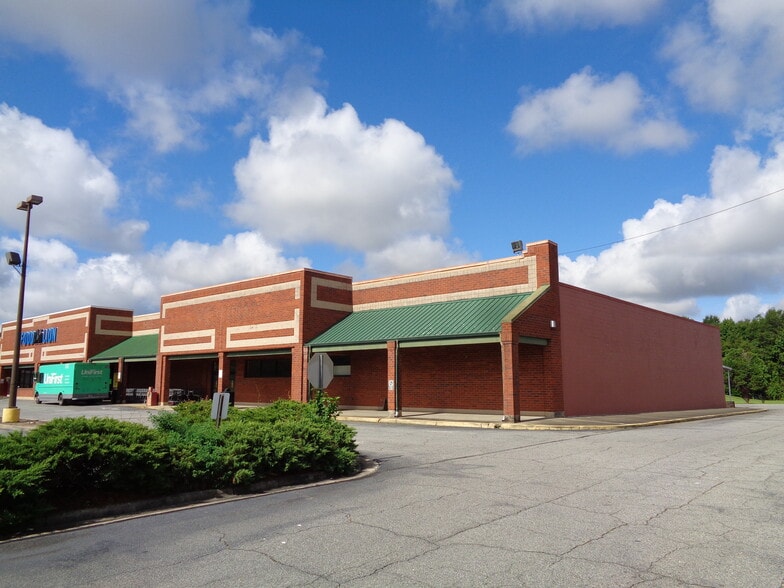 More Photos Of 1511 Radium Springs Rd, Albany General Retail For Sale