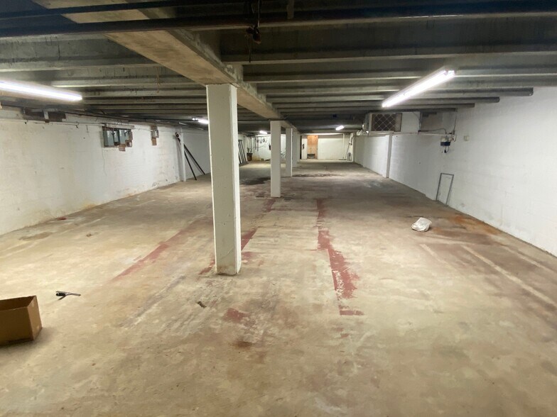 More Photos Of 11305 Georgia Ave, Silver Spring General Retail For Sale